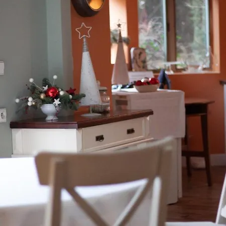 American House Pulawska Apartment