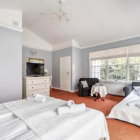 American House Pulawska